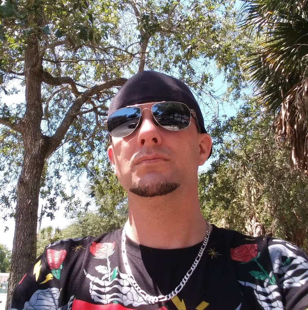 Meet your Posher, Daniel